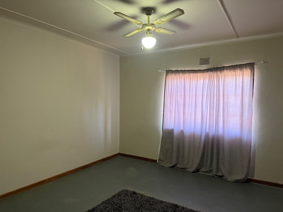 4 Bedroom Property for Sale in Van Wyksdorp Western Cape